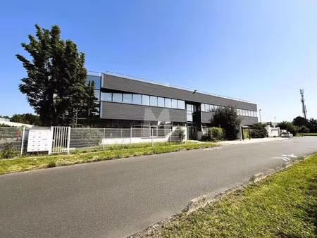 location bureaux 230 m² à 508 m²