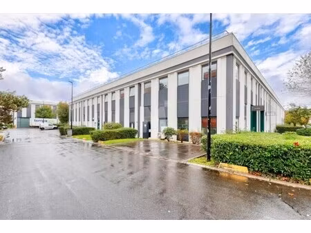 location bureaux 66 m² à 573 m²