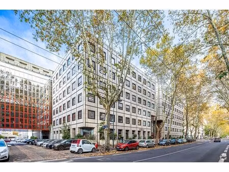 location bureaux 260 m² à 1 553 m²