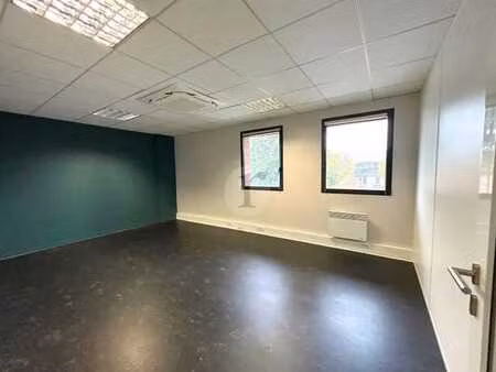 location bureaux 90 m²