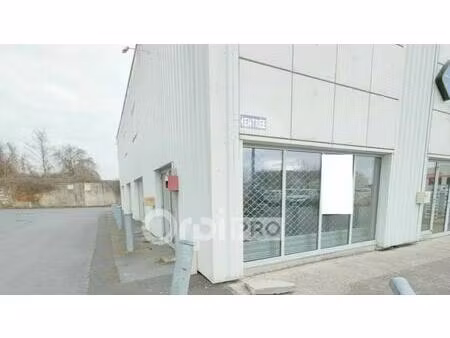 location commerce 119 m²