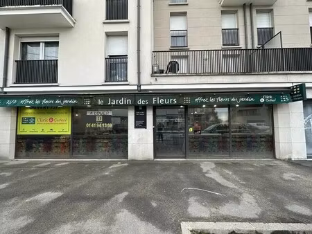 location commerce chennevieres sur marne 94430 173m²