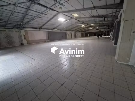 location commerce claye souilly 77410 1200m²