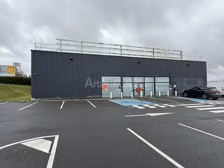 location commerce haudainville 55100 576m²