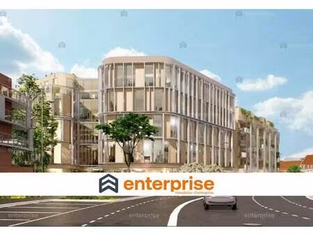 location commerce 181 m²