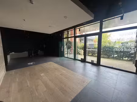 location commerce longueau 80330 380m²