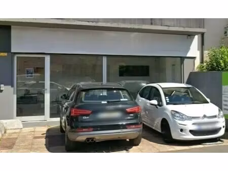 location commerce 50 m²