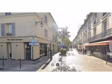 location commerce rueil malmaison 92500 47m²