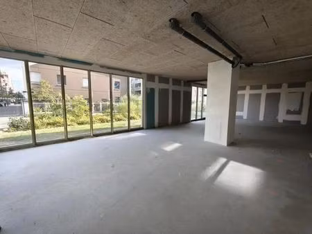 location commerce villeneuve d ascq 59491 132m²