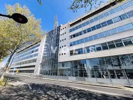 location bureaux 100 m² à 655 m²