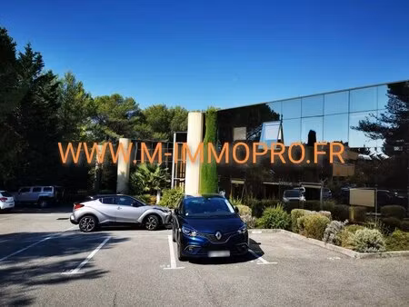 location bureaux 259 m²