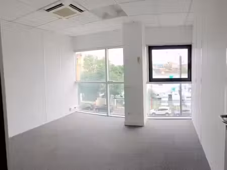 location bureaux bezons 95870 60m² à 965m²