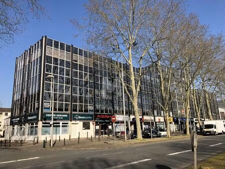 location commerce evry courcouronnes 91080 11m² à 1307m²