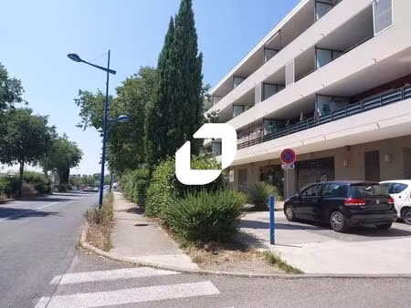 location commerce le cres 34920 150m²