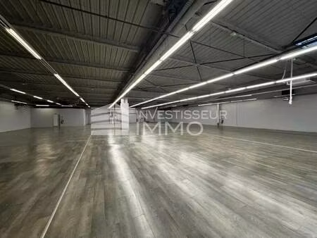 location commerce 900 m²
