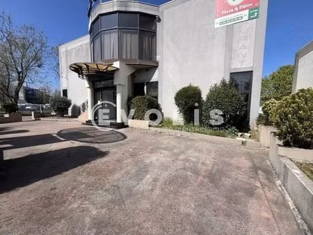 location bureaux 89 m² à 589 m²