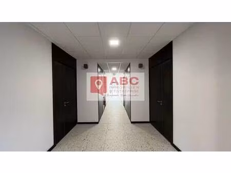 location bureaux 570 m² à 5 229 m²