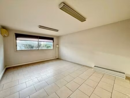 location bureaux 24 m²