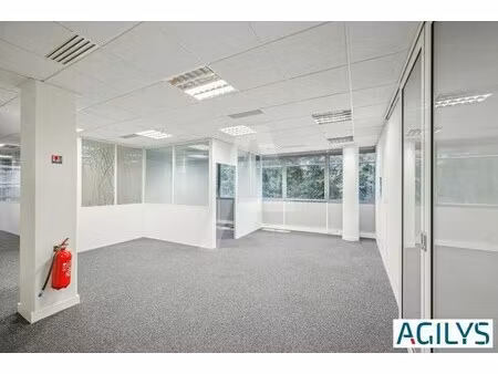location bureaux 155 m²