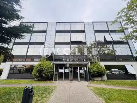 location bureaux 161 m² à 361 m²