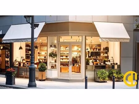 location commerce 123 m²