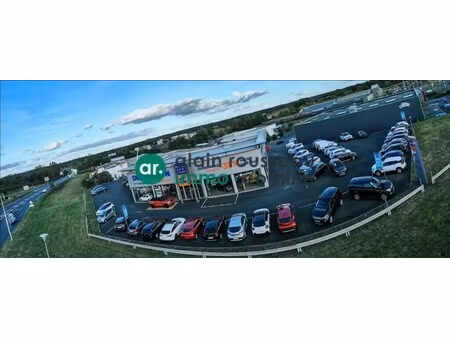 location commerce 1 725 m²