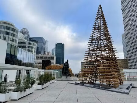 location commerce 192 m²