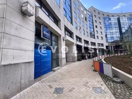 location bureaux 350 m² à 1 638 m²