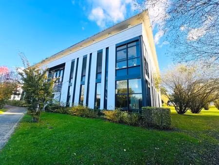 location bureaux 2 118 m²