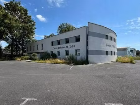 location bureaux 900 m²