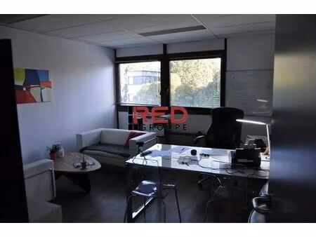 location bureaux 90 m²