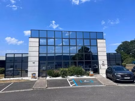 location bureaux 200 m² à 600 m²