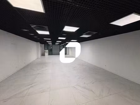 location commerce les mureaux 78130 102m² à 378m²