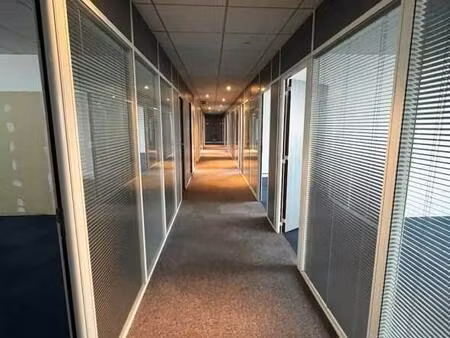location bureaux 334 m²