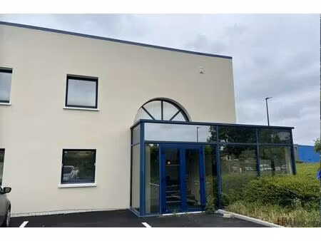 location bureaux 100 m² à 325 m²