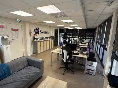 location bureaux 70 m²