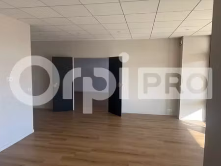 location bureaux 165 m²