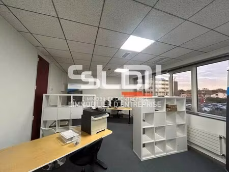 location bureaux 112 m²