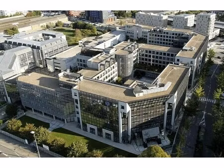 location bureaux 318 m² à 2 069 m²