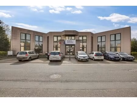 location bureaux 65 m² à 2 278 m²