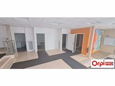 location bureaux 210 m²