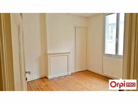 location bureaux 65 m² à 420 m²