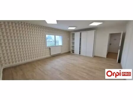 location bureaux 28 m²