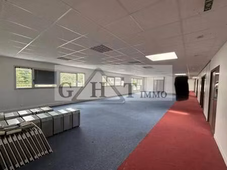 location commerce 1 280 m²