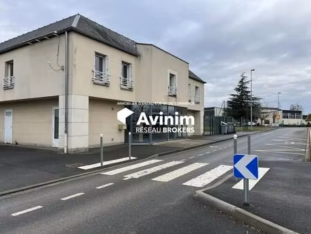 location commerce 310 m²