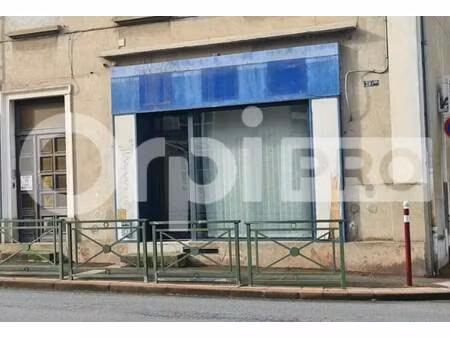 location commerce 36 m²