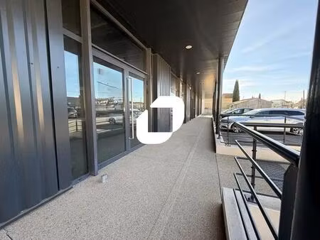 location commerce 310 m²