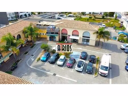 location commerce ollioules 83190 61m²