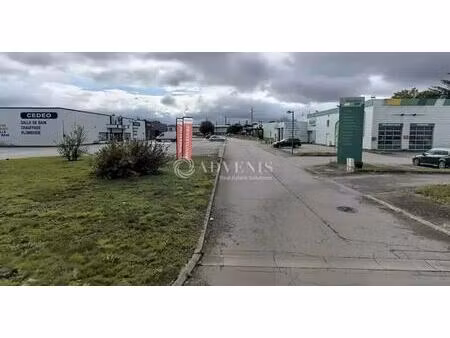 location commerce sainte marguerite 88100 655m²