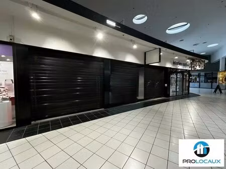 location commerce 252 m²